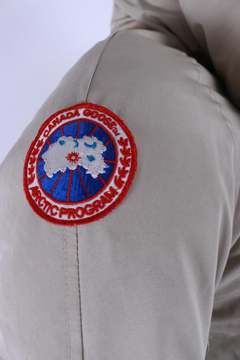 Canada Goose - Womens jacket with down filling Canada Goose